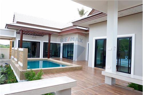 house for sale pran buri